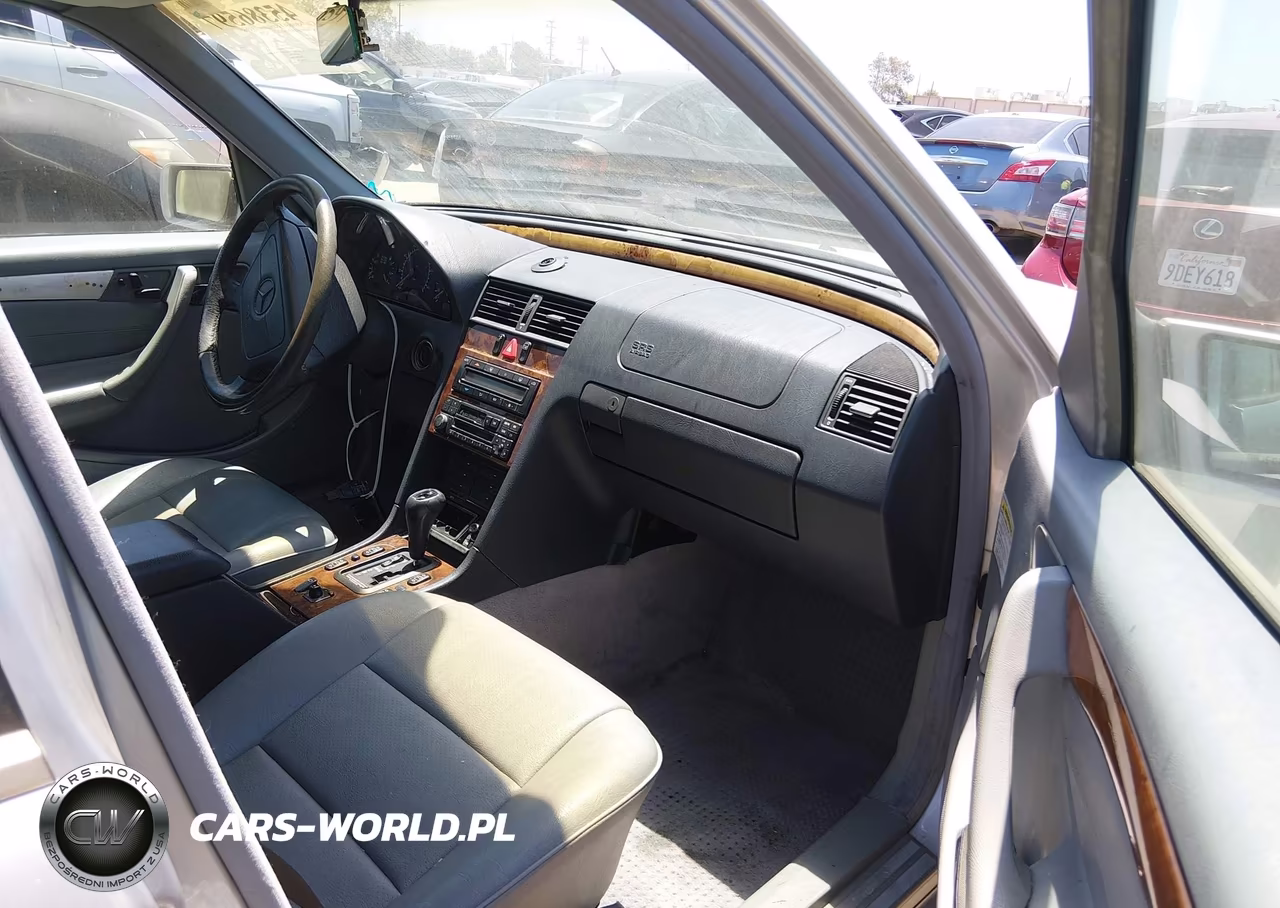 1998 Mercedes-Benz C230 VIN:WDBHA23G0WA589217 - 5