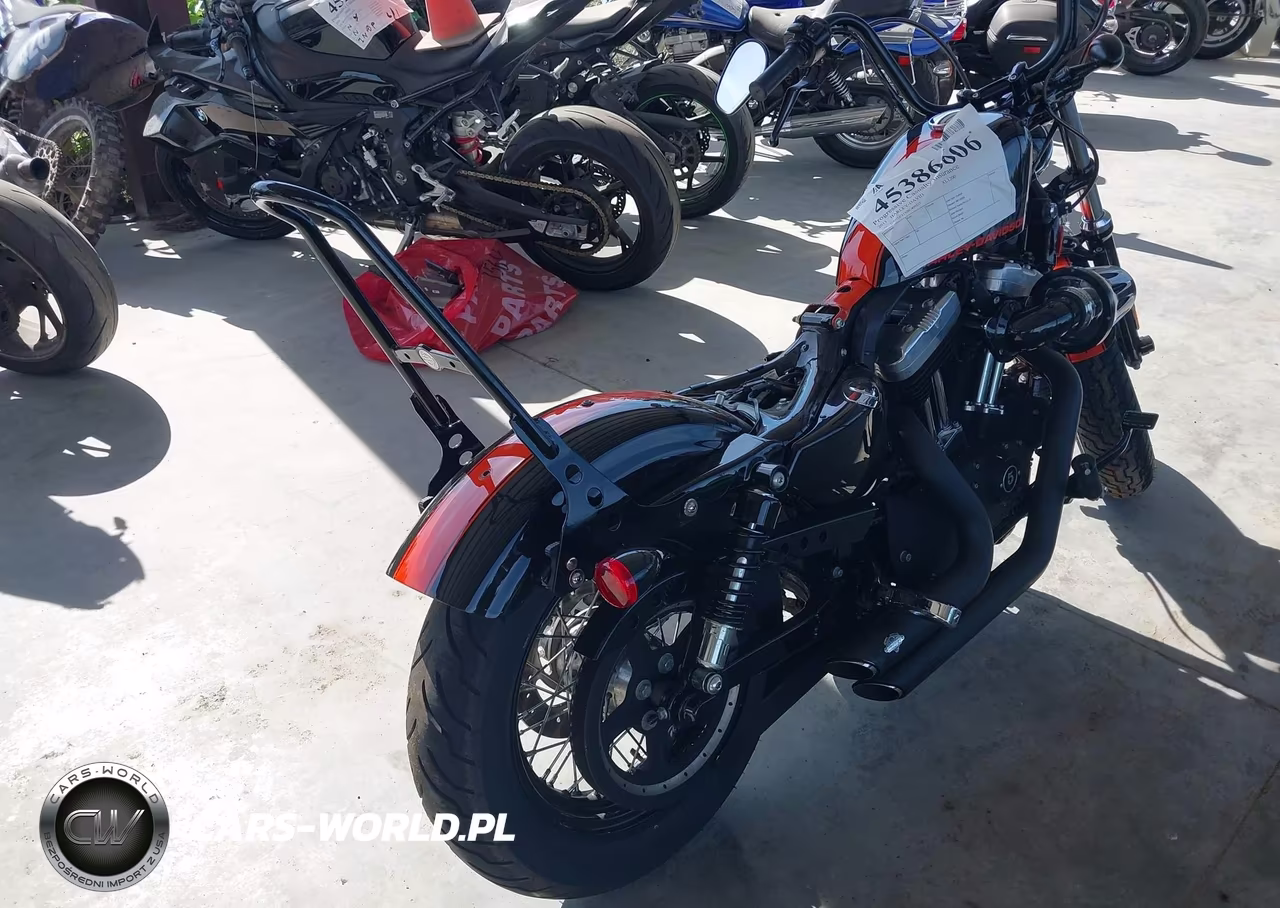 2011 Harley-Davidson Xl1200 X VIN:1HD1LC31XBC409527 - 4