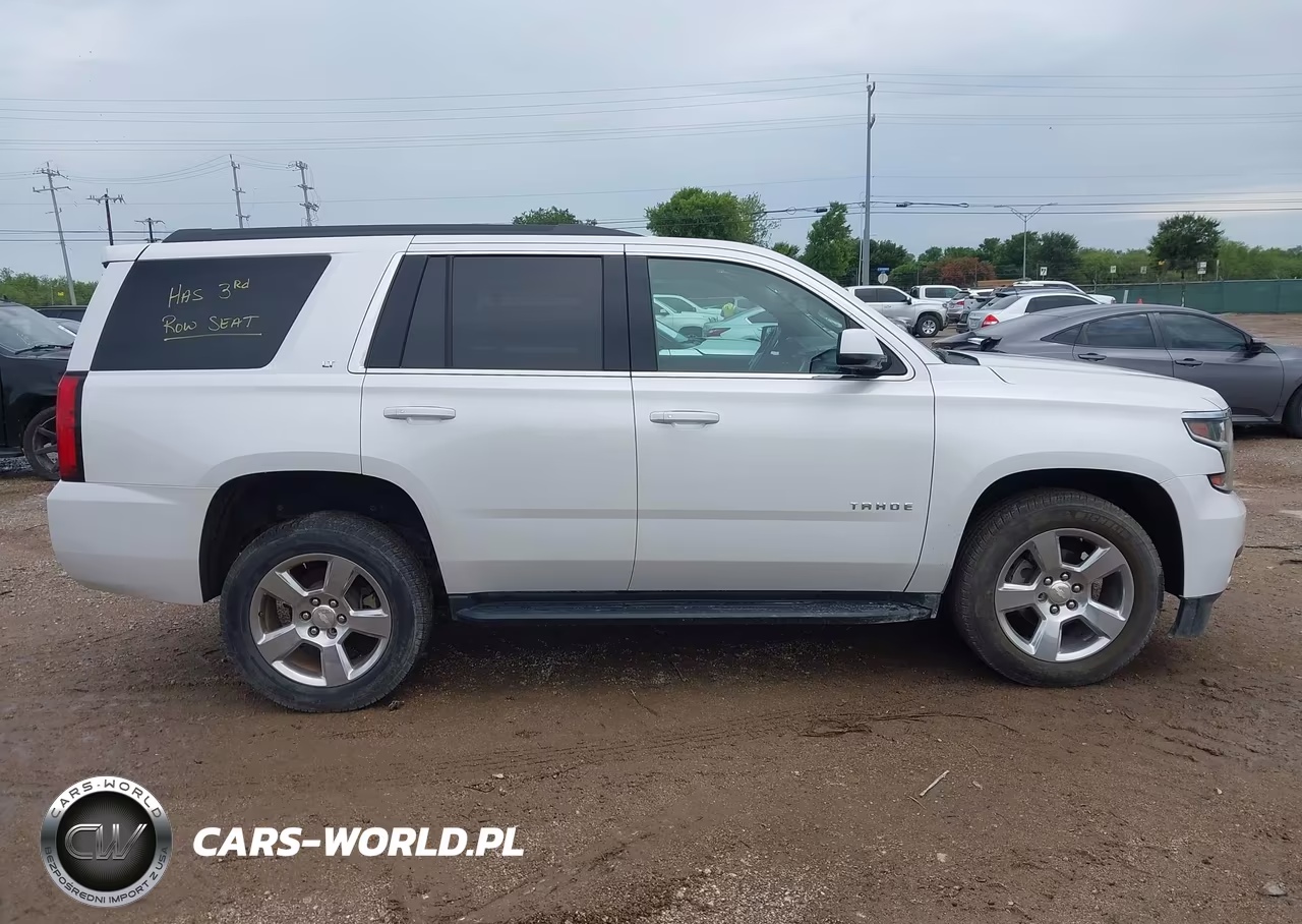 2019 Chevrolet Tahoe Lt VIN:1GNSCBKCXKR257868 - 13