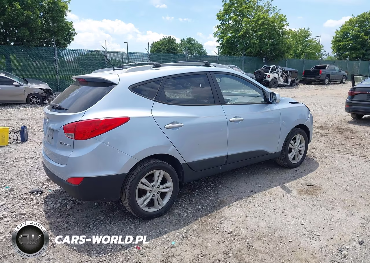 2011 Hyundai Tucson Gls VIN:KM8JU3AC1BU198288 - 4