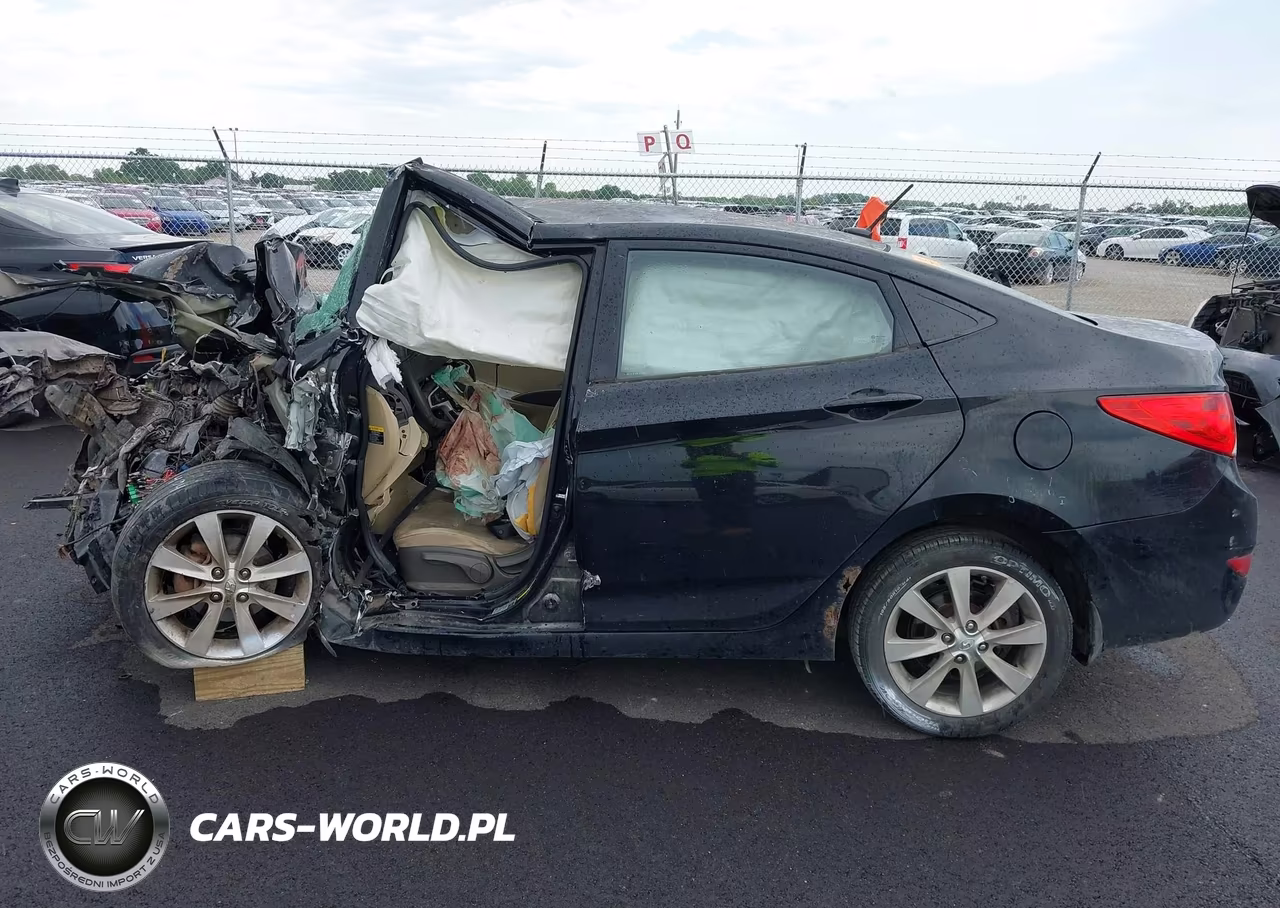 2013 Hyundai Accent Gls VIN:KMHCU4AE7DU307839 - 14