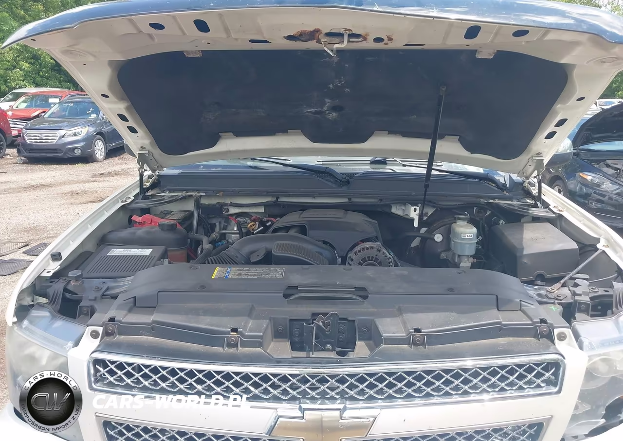2008 Chevrolet Suburban 1500 Ltz VIN:1GNFK16358R277995 - 10