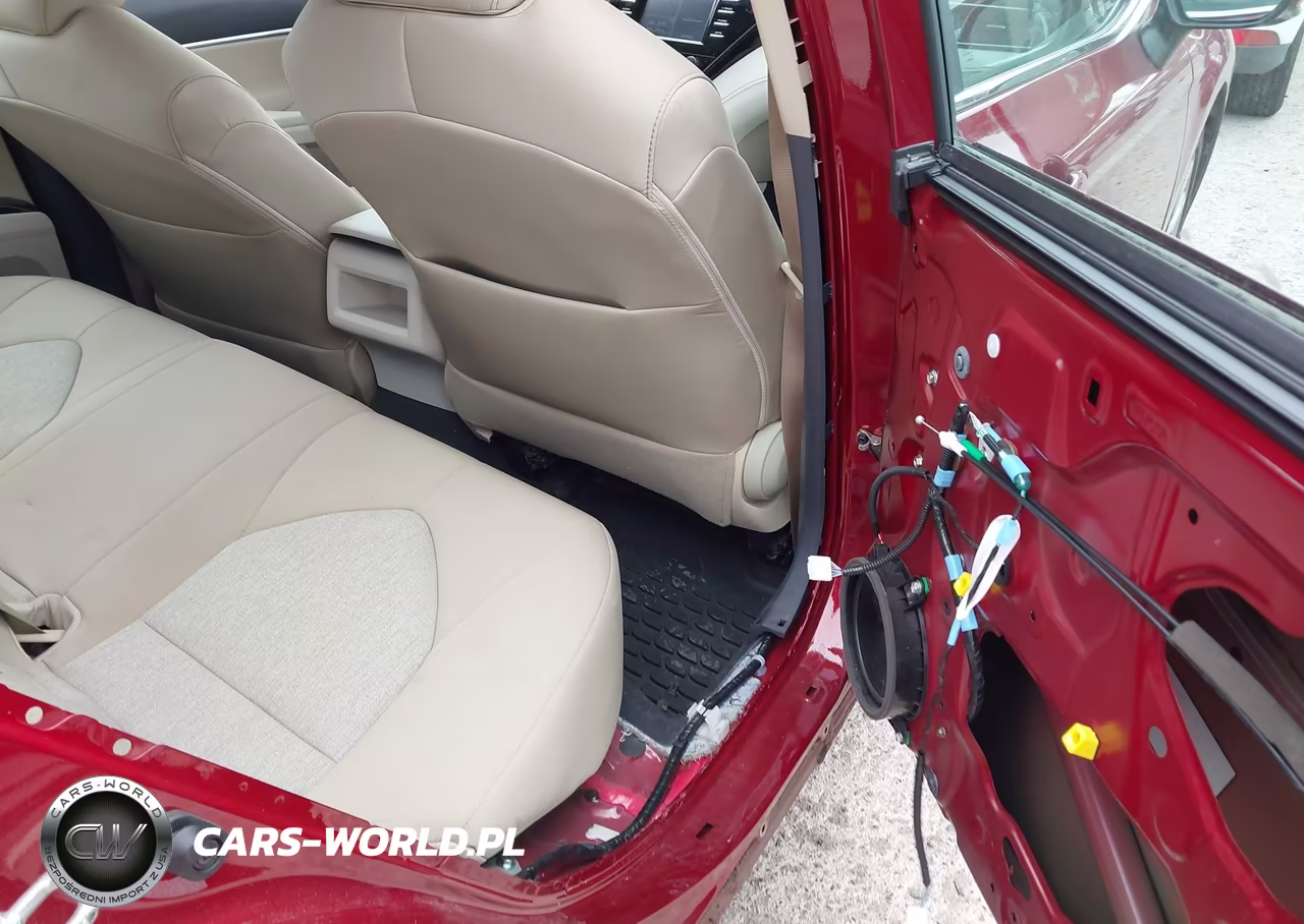 2019 Toyota Camry Le VIN:4T1B11HK8KU691416 - 8