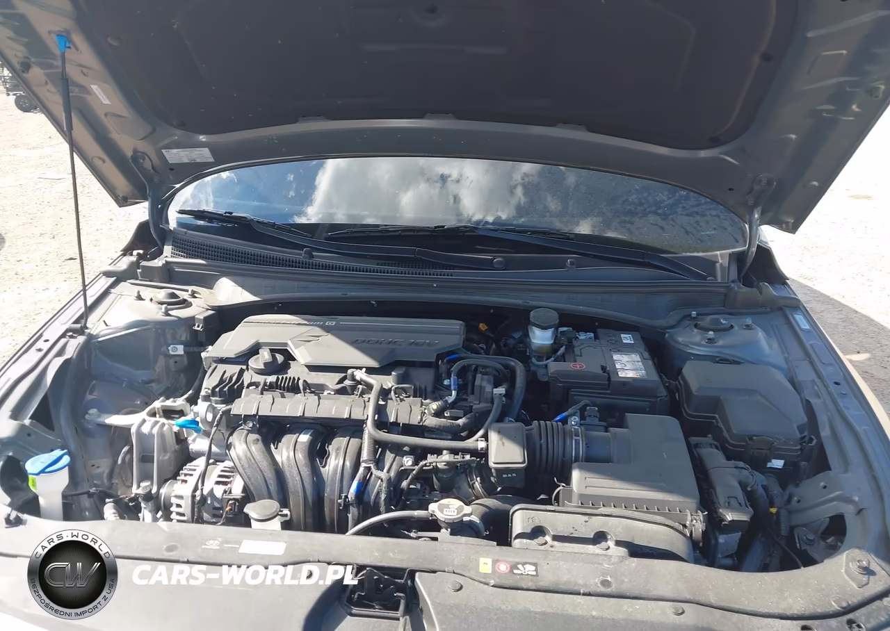 2025 Hyundai Elantra Sel Sport VIN:KMHLM4DG6SU068732 - 10