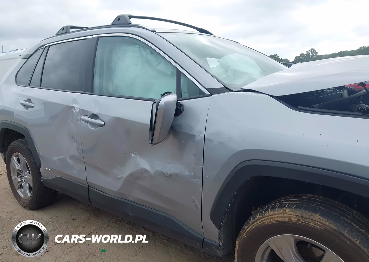 2024 Toyota Rav4 Hybrid Xle VIN:2T3RWRFV7RW244184 - 17