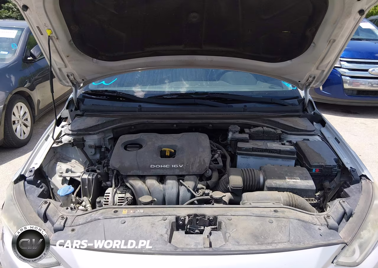 2018 Hyundai Elantra Sel VIN:5NPD84LF4JH223230 - 10