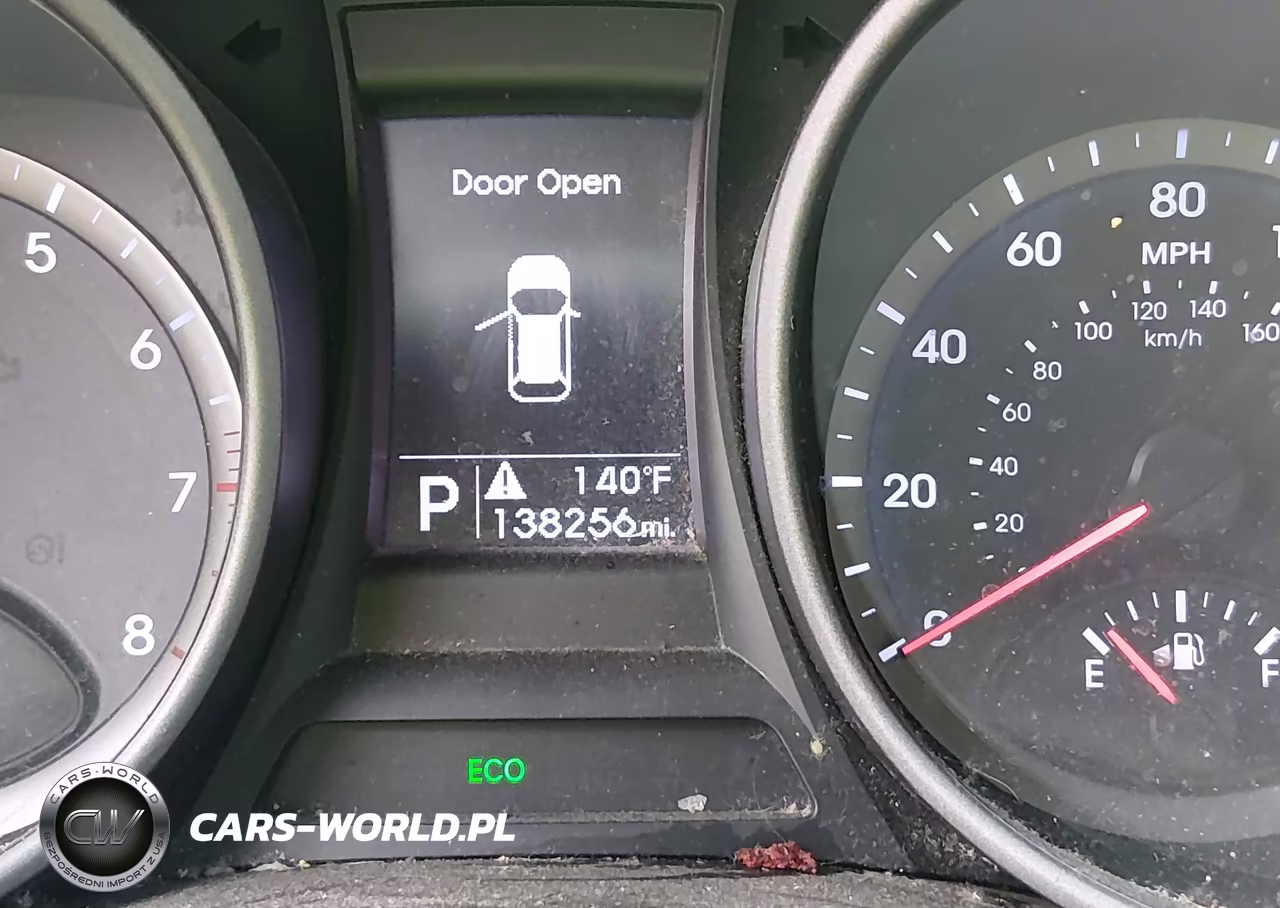 2016 Hyundai Santa Fe Sport 2.4L VIN:5XYZT3LB8GG332835 - 16