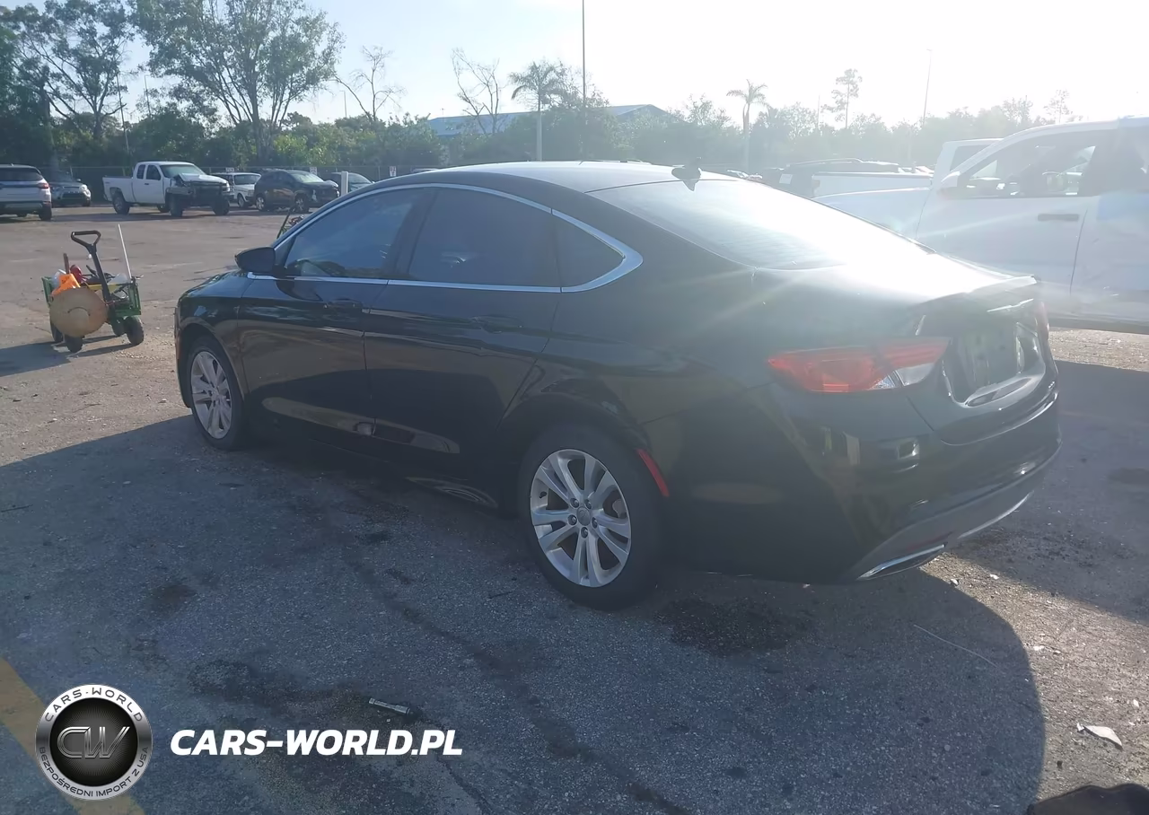 2016 Chrysler 200 Limited Platinum VIN:1C3CCCAG2GN184585 - 3