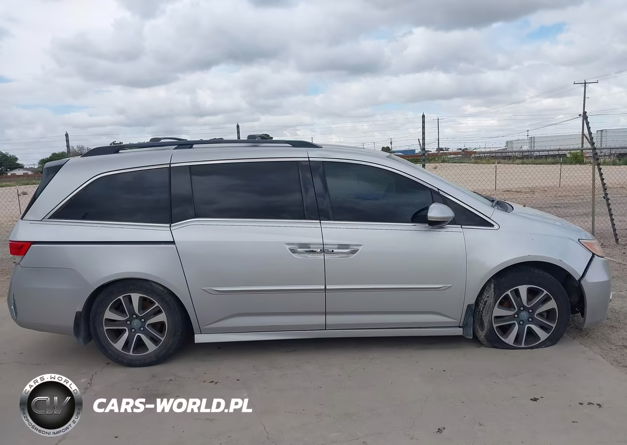 2015 Honda Odyssey Touring-Touring Elite VIN:5FNRL5H94FB003833 - 13