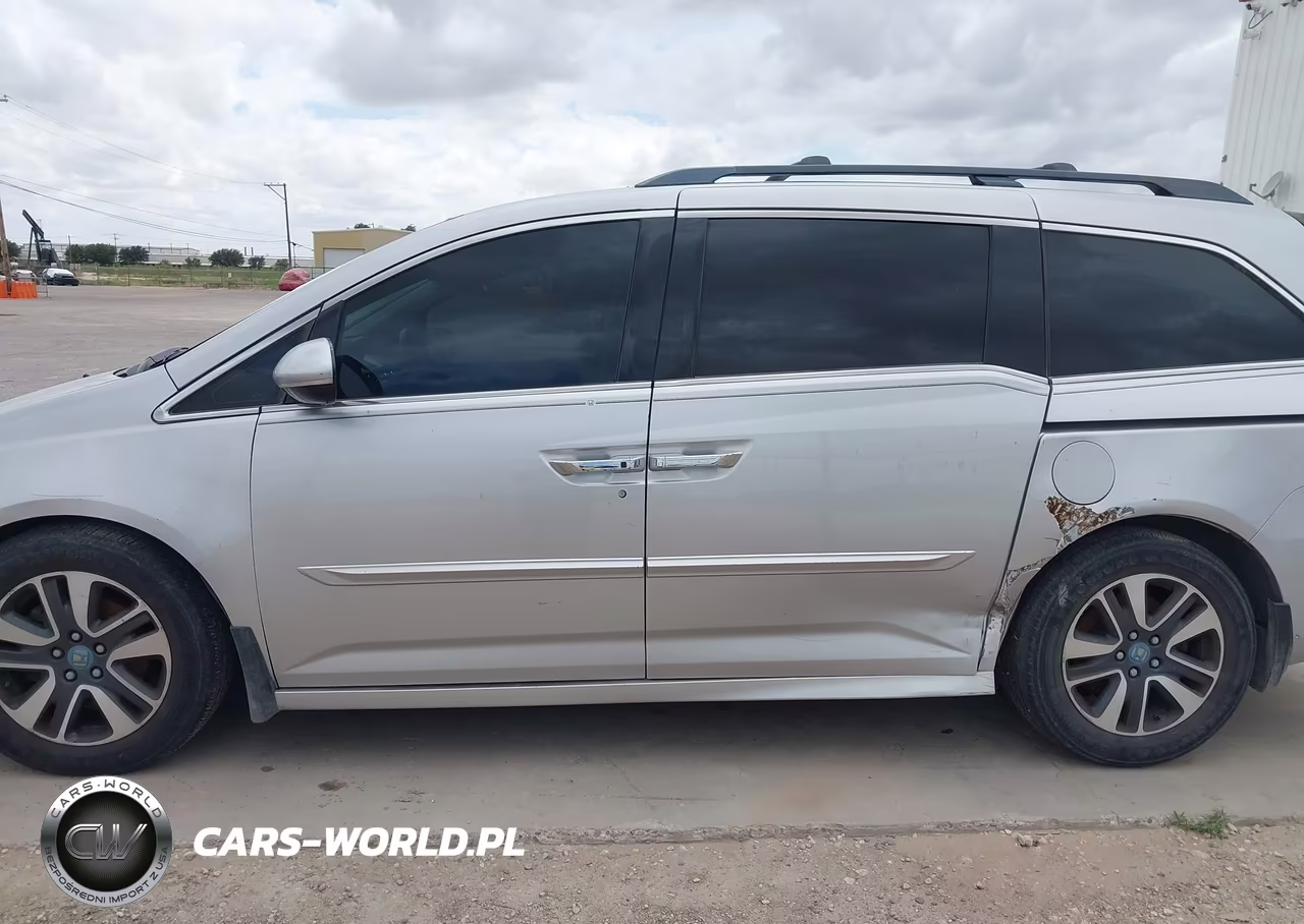 2015 Honda Odyssey Touring-Touring Elite VIN:5FNRL5H94FB003833 - 14