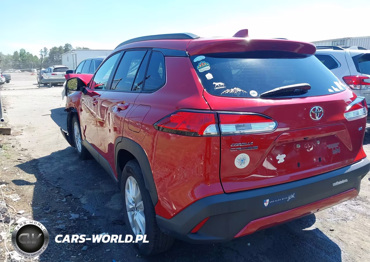 2022 Toyota Corolla Cross Le VIN:7MUCAAAG0NV012509 - 15