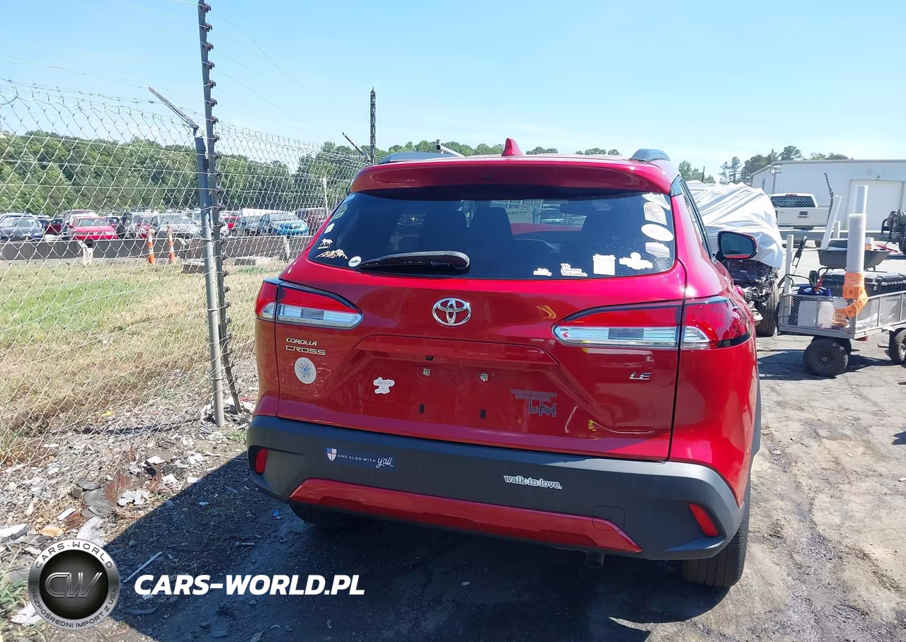 2022 Toyota Corolla Cross Le VIN:7MUCAAAG0NV012509 - 17