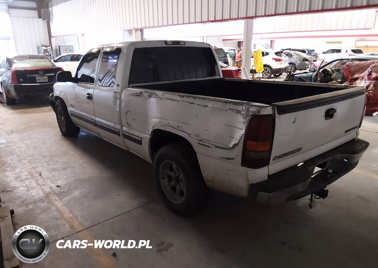2000 Chevrolet Silverado 1500 Ls VIN:2GCEC19VXY1150683 - 3