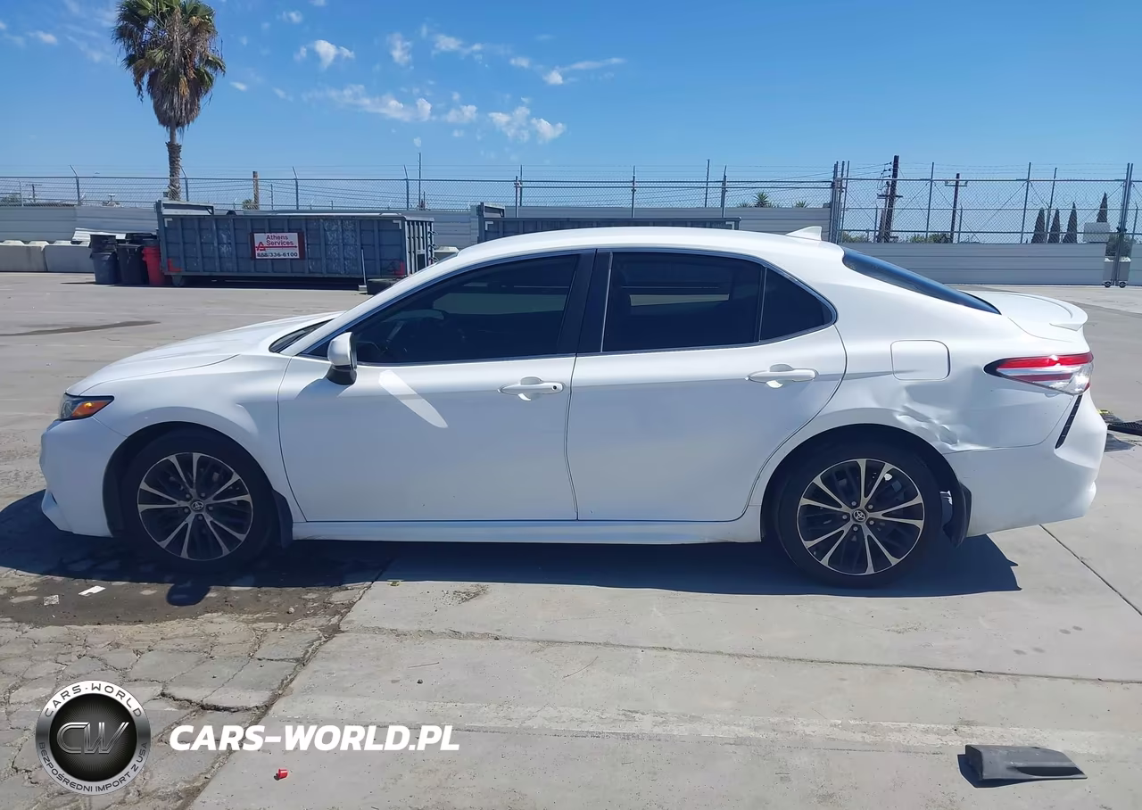 2020 Toyota Camry Se VIN:4T1G11AK6LU956643 - 14