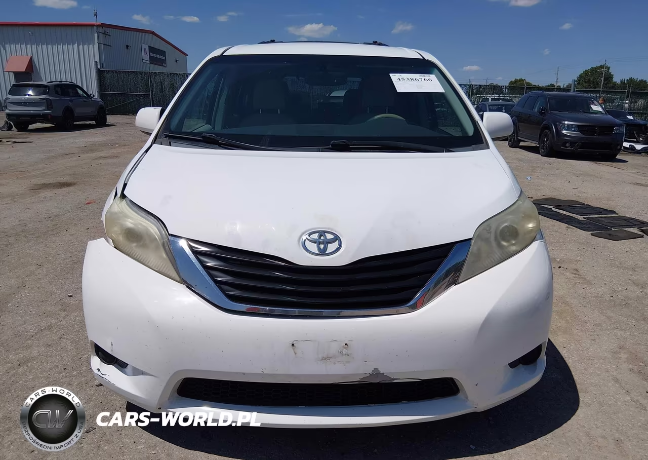 2012 Toyota Sienna Le V6 8 Passenger VIN:5TDKK3DC1CS185458 - 12