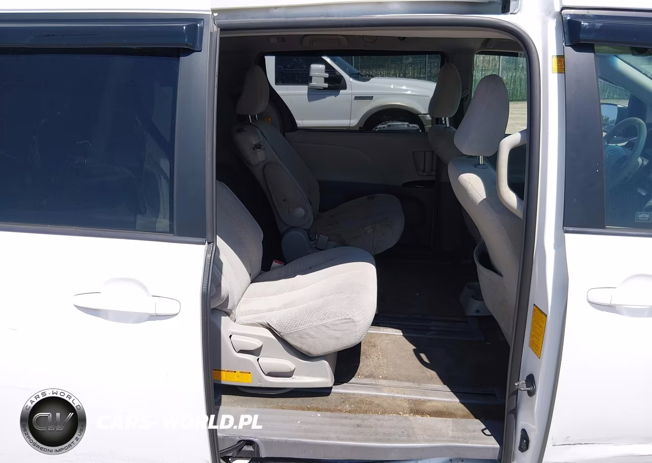 2012 Toyota Sienna Le V6 8 Passenger VIN:5TDKK3DC1CS185458 - 8