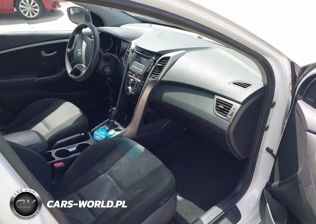 2017 Hyundai Elantra Gt VIN:KMHD35LH2HU376738 - 5