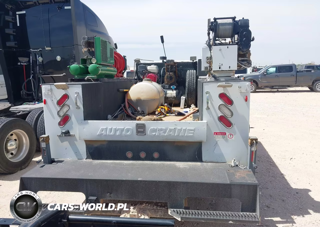 2018 Ford F-450 Chassis Xl VIN:1FD0X4HT2JED03668 - 16