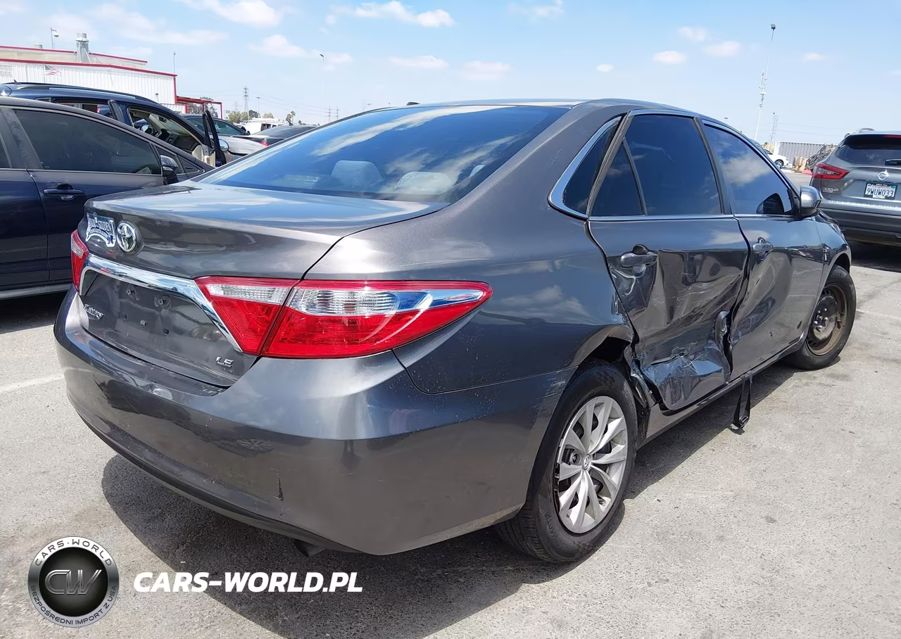 2017 Toyota Camry Le VIN:4T1BF1FK6HU423736 - 4
