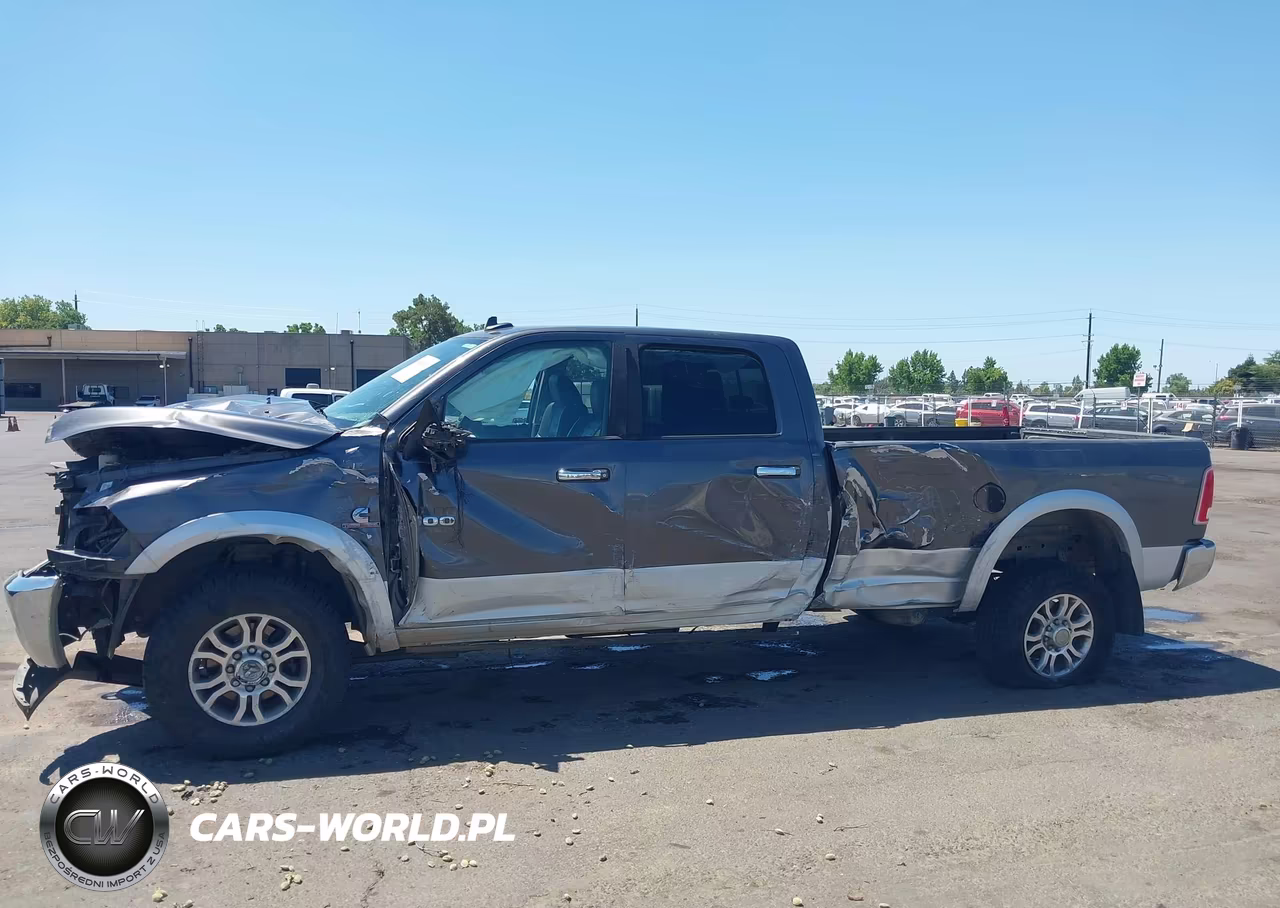 2015 Ram 2500 Laramie VIN:3C6UR5KL9FG505316 - 14