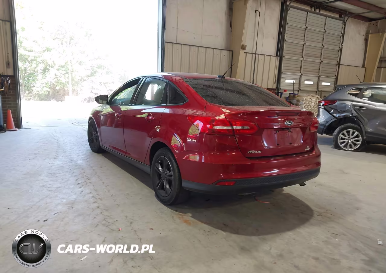 2016 Ford Focus Se VIN:1FADP3FE7GL219263 - 3