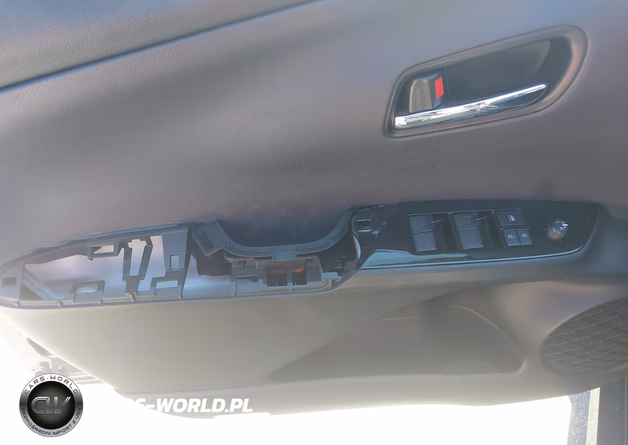 2020 Toyota Prius Prime Xle VIN:JTDKARFP7L3140208 - 19