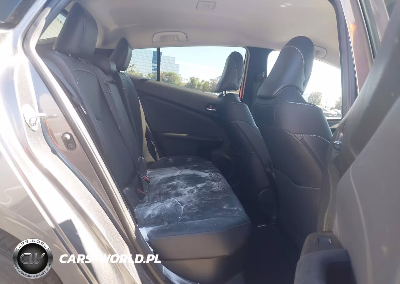 2020 Toyota Prius Prime Xle VIN:JTDKARFP7L3140208 - 8