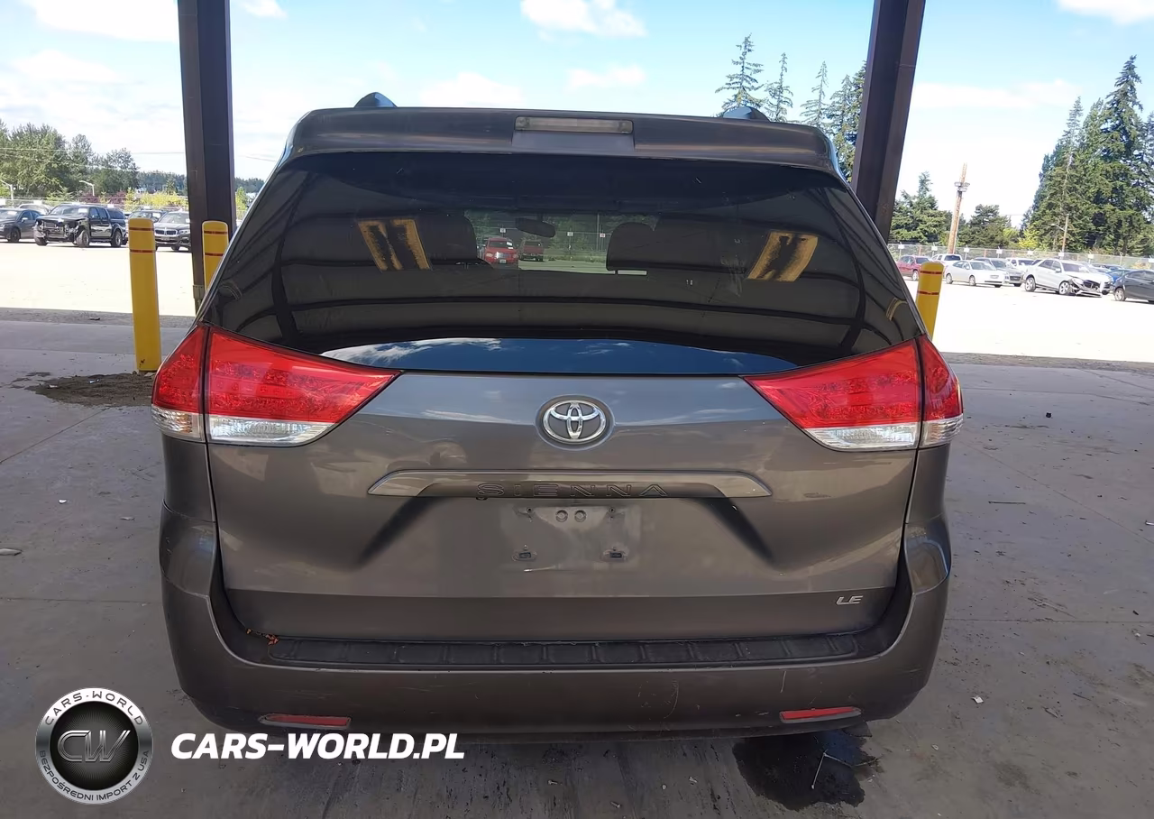 2012 Toyota Sienna Le V6 8 Passenger VIN:5TDKK3DC9CS225348 - 16