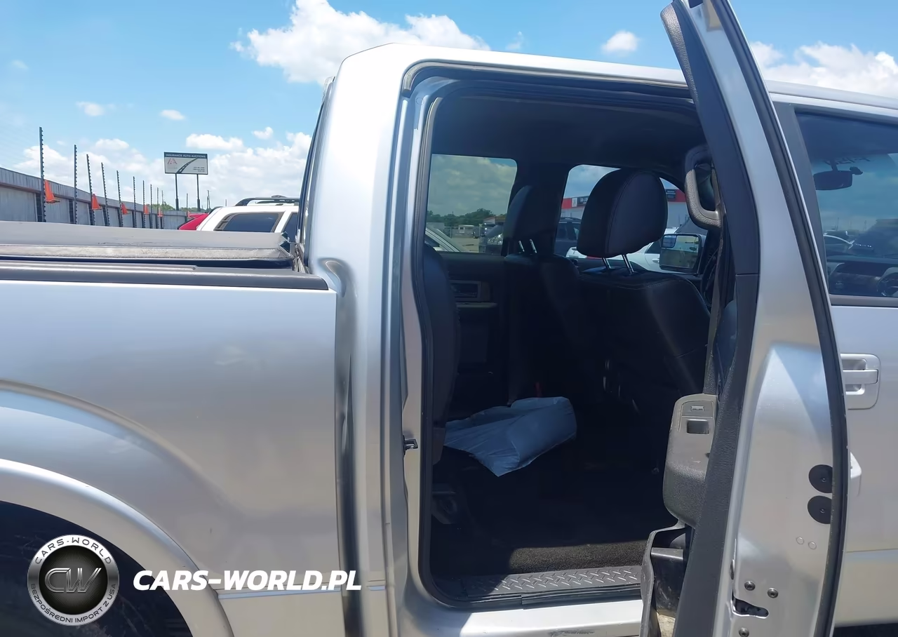 2011 Ford F-150 Lariat VIN:1FTFW1CT2BFB48557 - 8