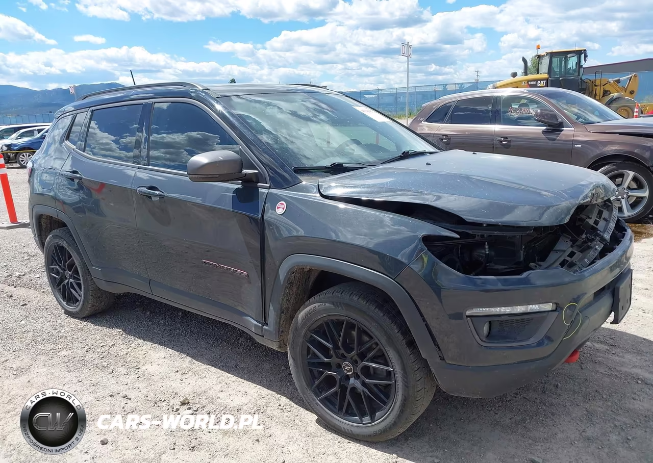 2018 Jeep Compass Trailhawk 4X4 – zdjęcie 1 z 17