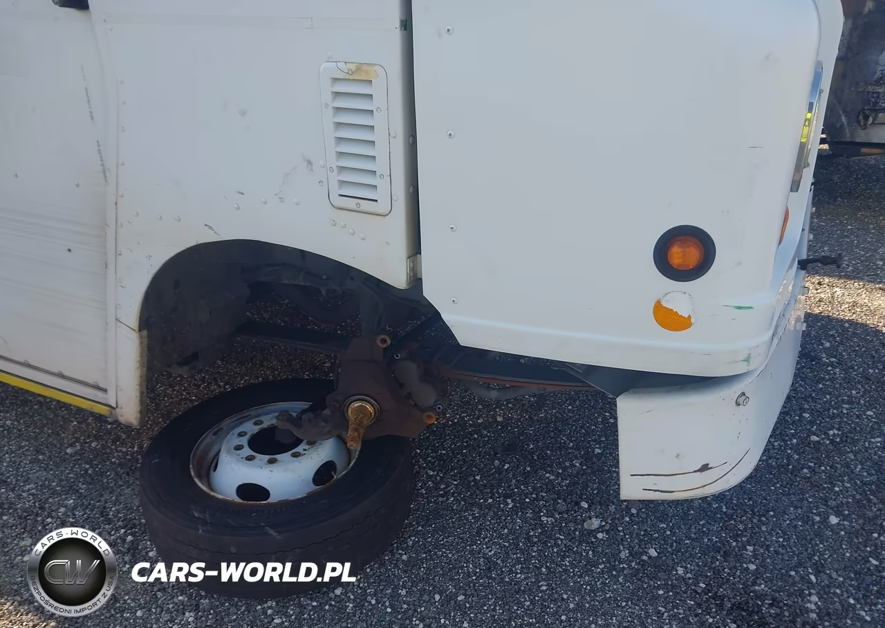 2012 Ford F-59 Commercial Stripped VIN:1F66F5KY1C0A06261 - 11