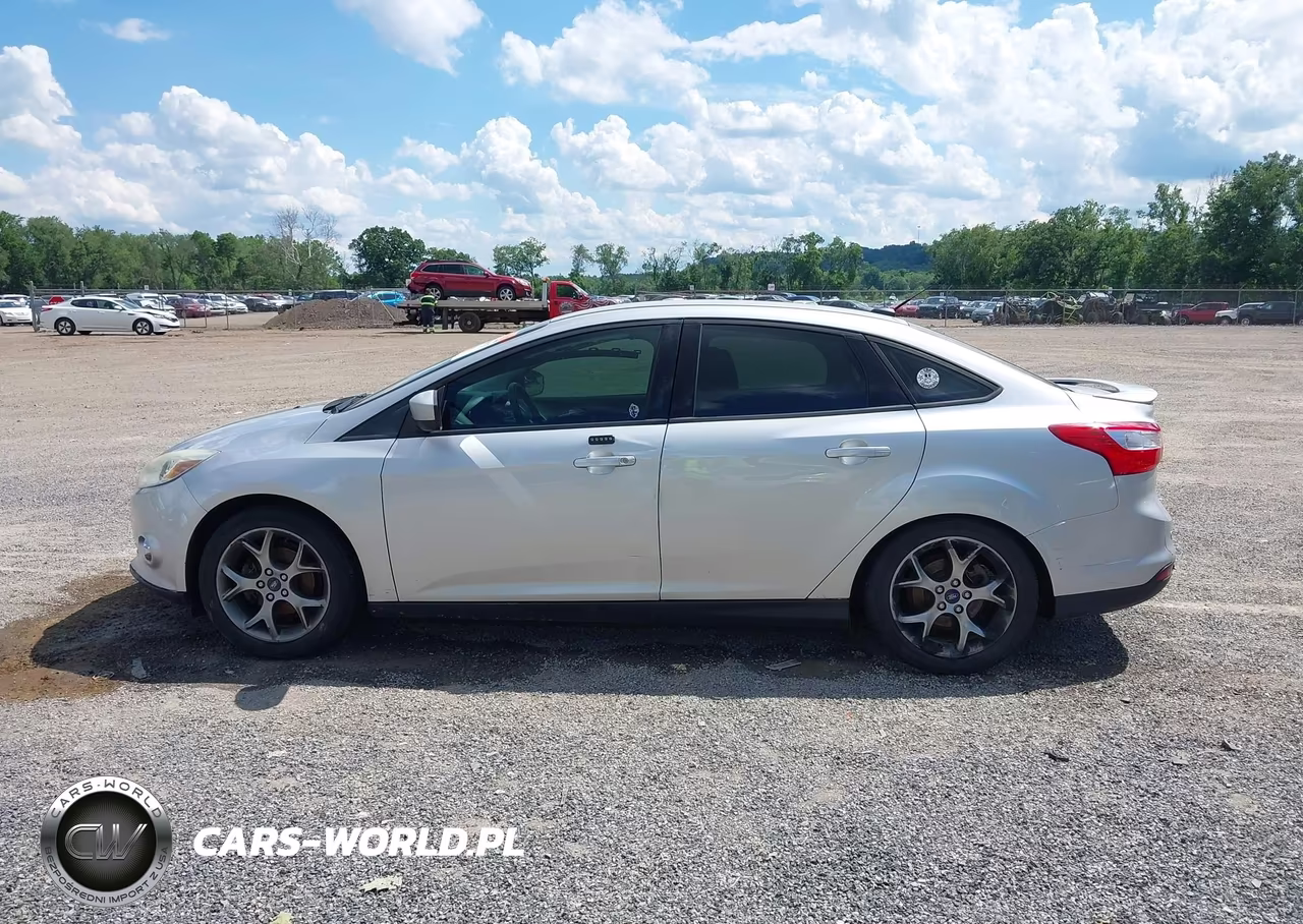 2014 Ford Focus Se VIN:1FADP3F23EL223913 - 15