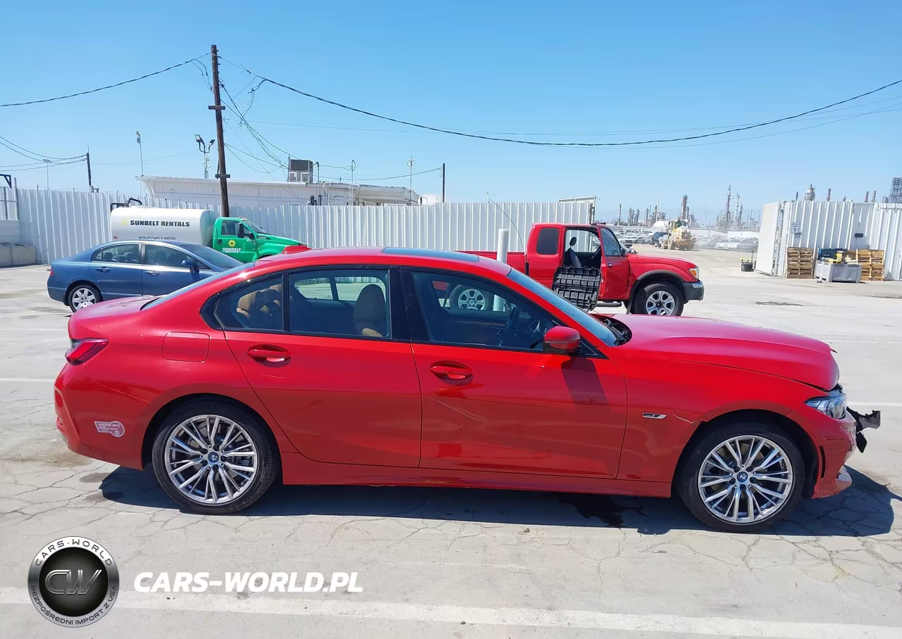 2023 BMW 330E VIN:3MW39FF01P8D01595 - 13