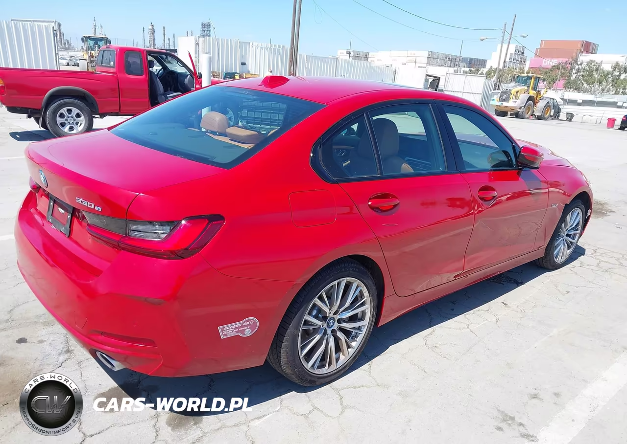 2023 BMW 330E VIN:3MW39FF01P8D01595 - 4