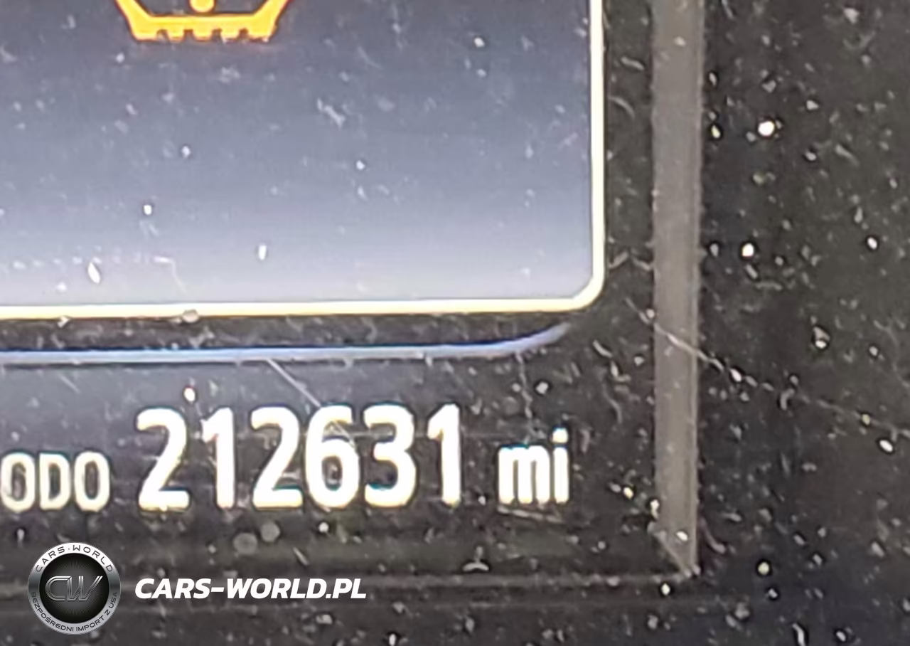 2016 Toyota Camry Le VIN:4T4BF1FK4GR571761 - 16