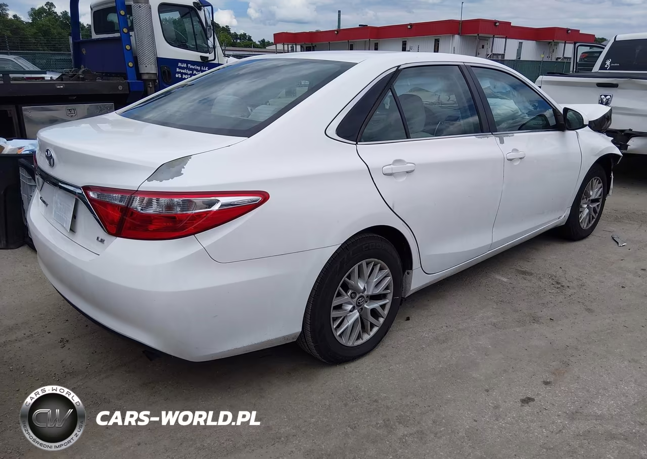 2016 Toyota Camry Le VIN:4T4BF1FK4GR571761 - 4