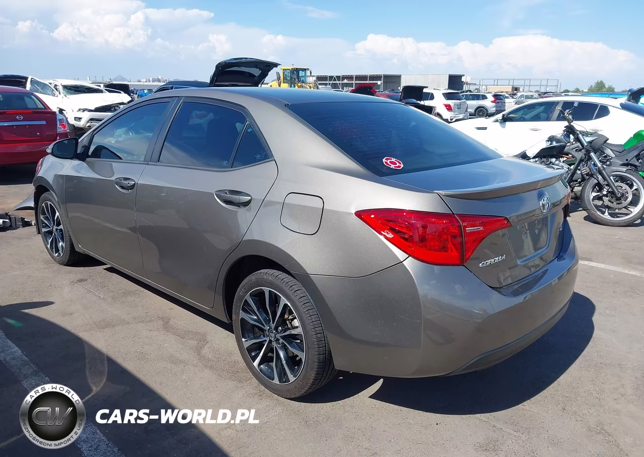 2018 Toyota Corolla Se VIN:2T1BURHE2JC118981 - 3