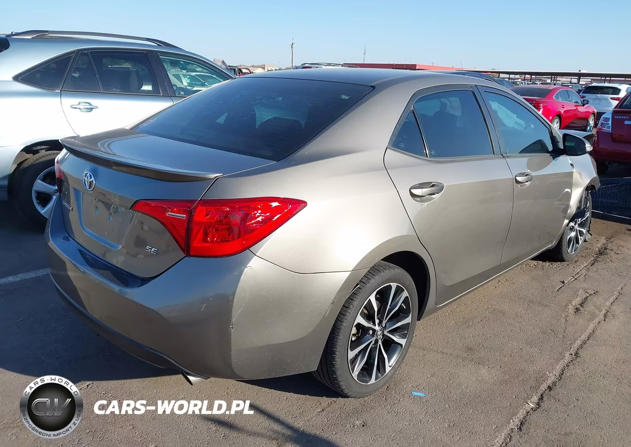 2018 Toyota Corolla Se VIN:2T1BURHE2JC118981 - 4