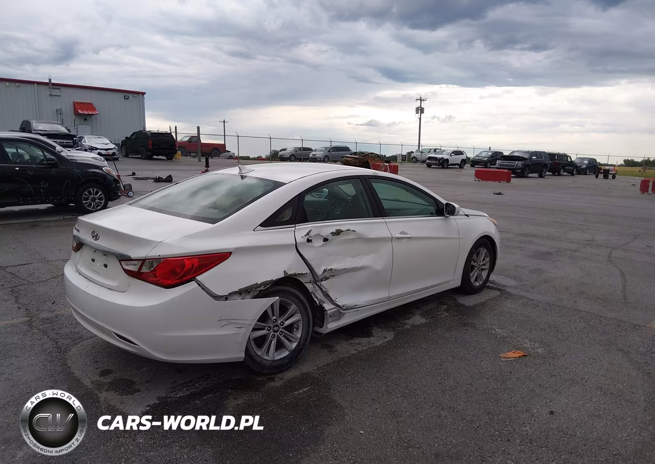 2011 Hyundai Sonata Gls VIN:5NPEB4AC3BH006297 - 4