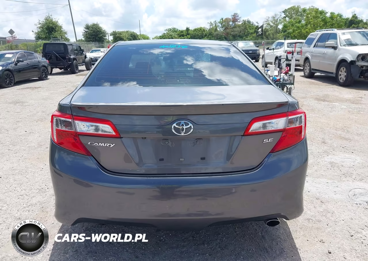 2014 Toyota Camry Se VIN:4T1BF1FK4EU425206 - 16