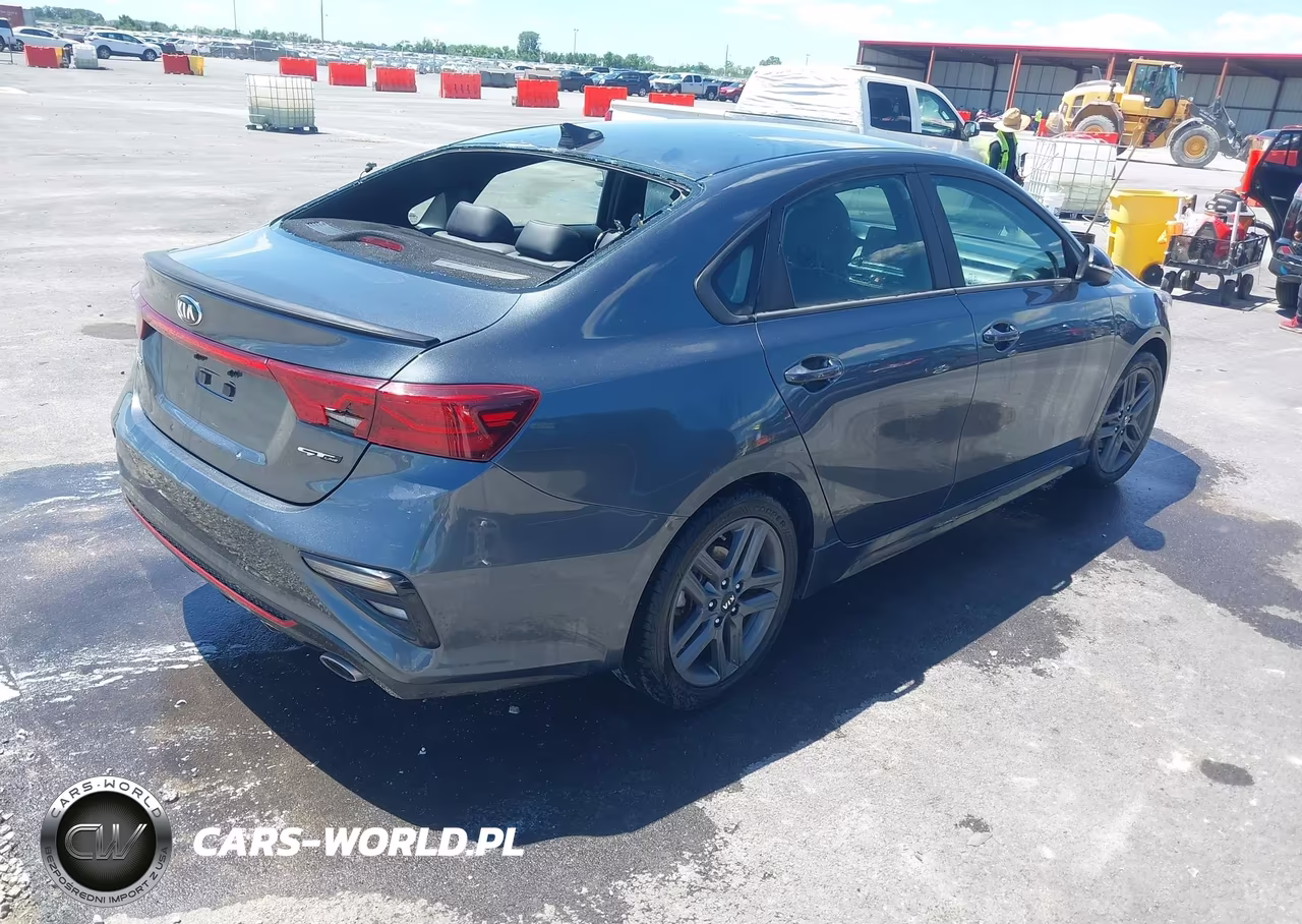2020 Kia Forte Gt-Line VIN:3KPF34AD2LE219807 - 4