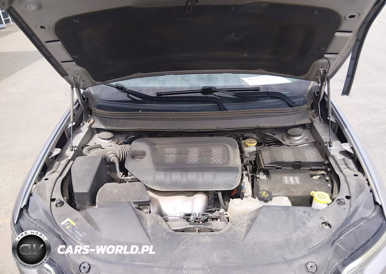 2019 Jeep Cherokee Latitude 4X4 VIN:1C4PJMCB5KD486669 - 10