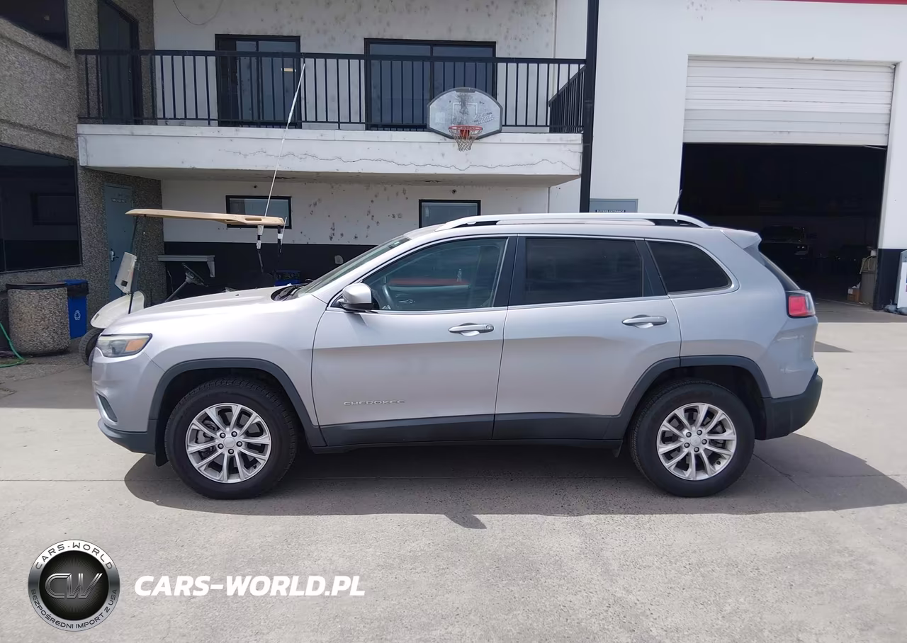 2019 Jeep Cherokee Latitude 4X4 VIN:1C4PJMCB5KD486669 - 14