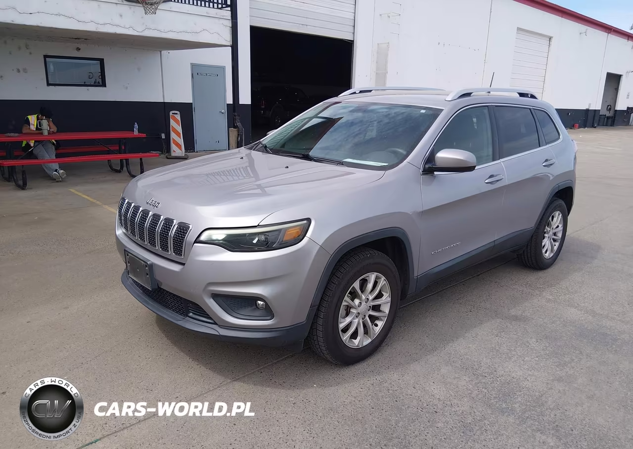 2019 Jeep Cherokee Latitude 4X4 VIN:1C4PJMCB5KD486669 - 2