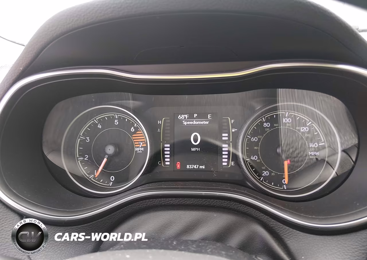 2019 Jeep Cherokee Latitude 4X4 VIN:1C4PJMCB5KD486669 - 7