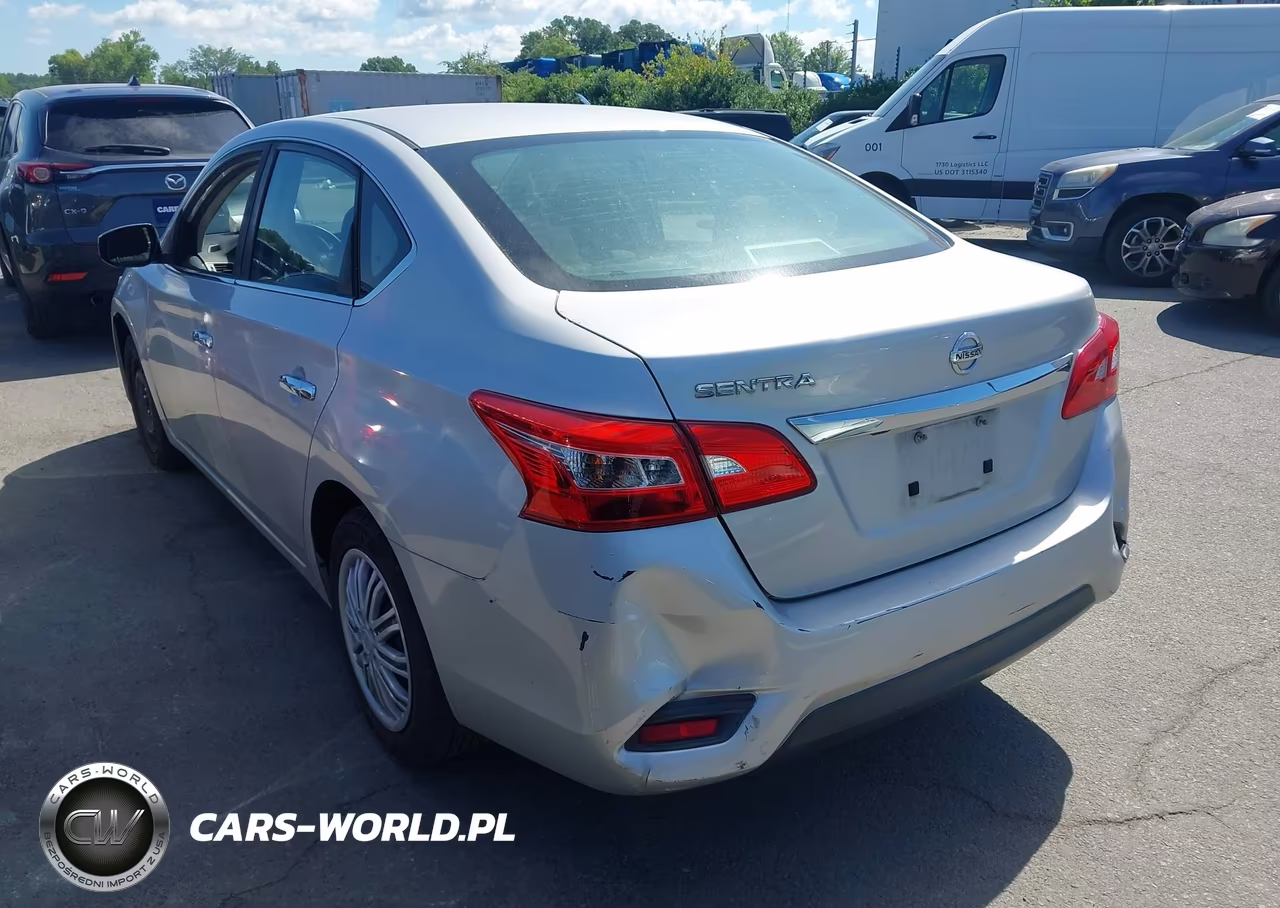 2018 Nissan Sentra S VIN:3N1AB7AP5JY313364 - 3