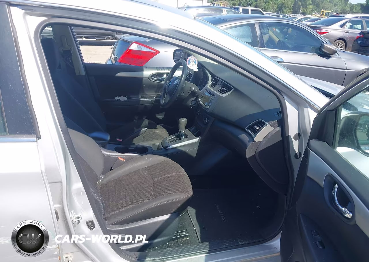 2018 Nissan Sentra S VIN:3N1AB7AP5JY313364 - 5