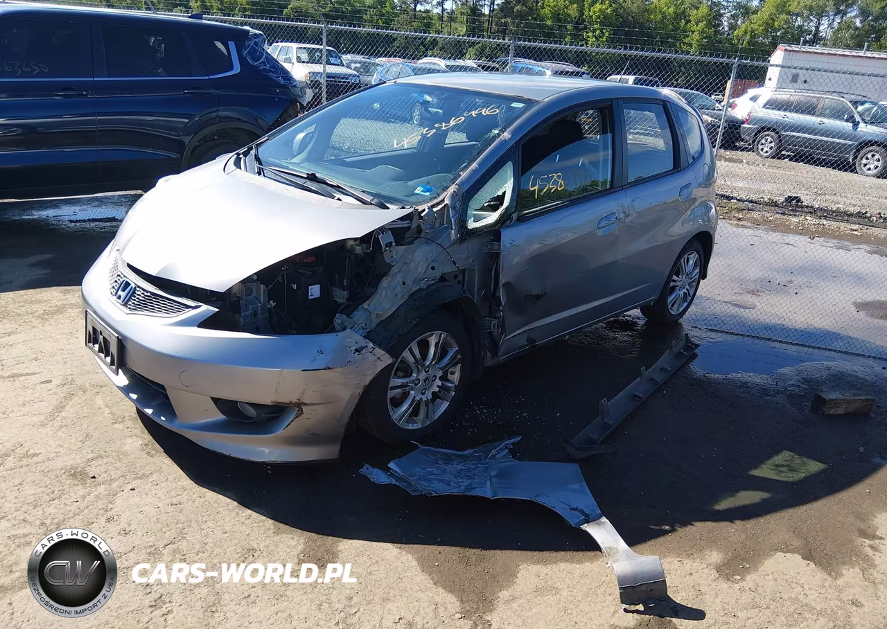 2010 Honda Fit Sport VIN:JHMGE8H69AC023833 - 2