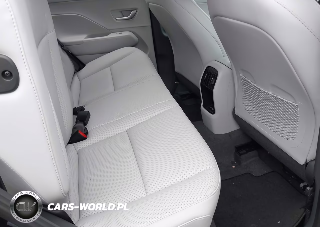 2026 Hyundai Kona Limited VIN:KM8HECA35TU344947 - 8