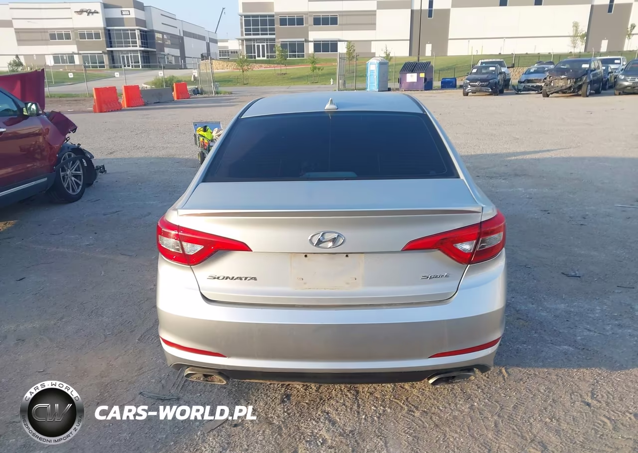 2016 Hyundai Sonata Sport VIN:5NPE34AF6GH268054 - 15
